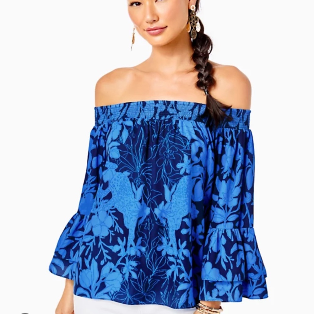 Lilly Pulitzer Kaori off-the-shoulder-top XL Spotting a pattern. Like new.